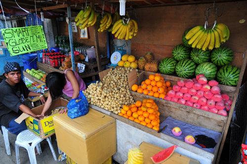 cebu fruits shop.jpg
