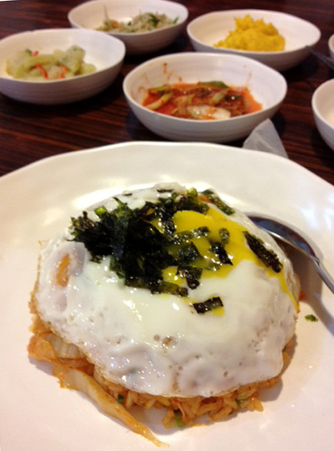 korean kimchi fried rice.jpg