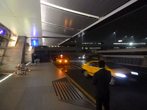 taiwan airport taxi.jpg