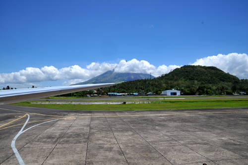 mayon from airport.jpg